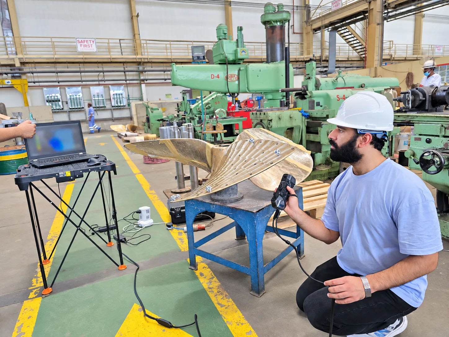 Operator scanning a propeller