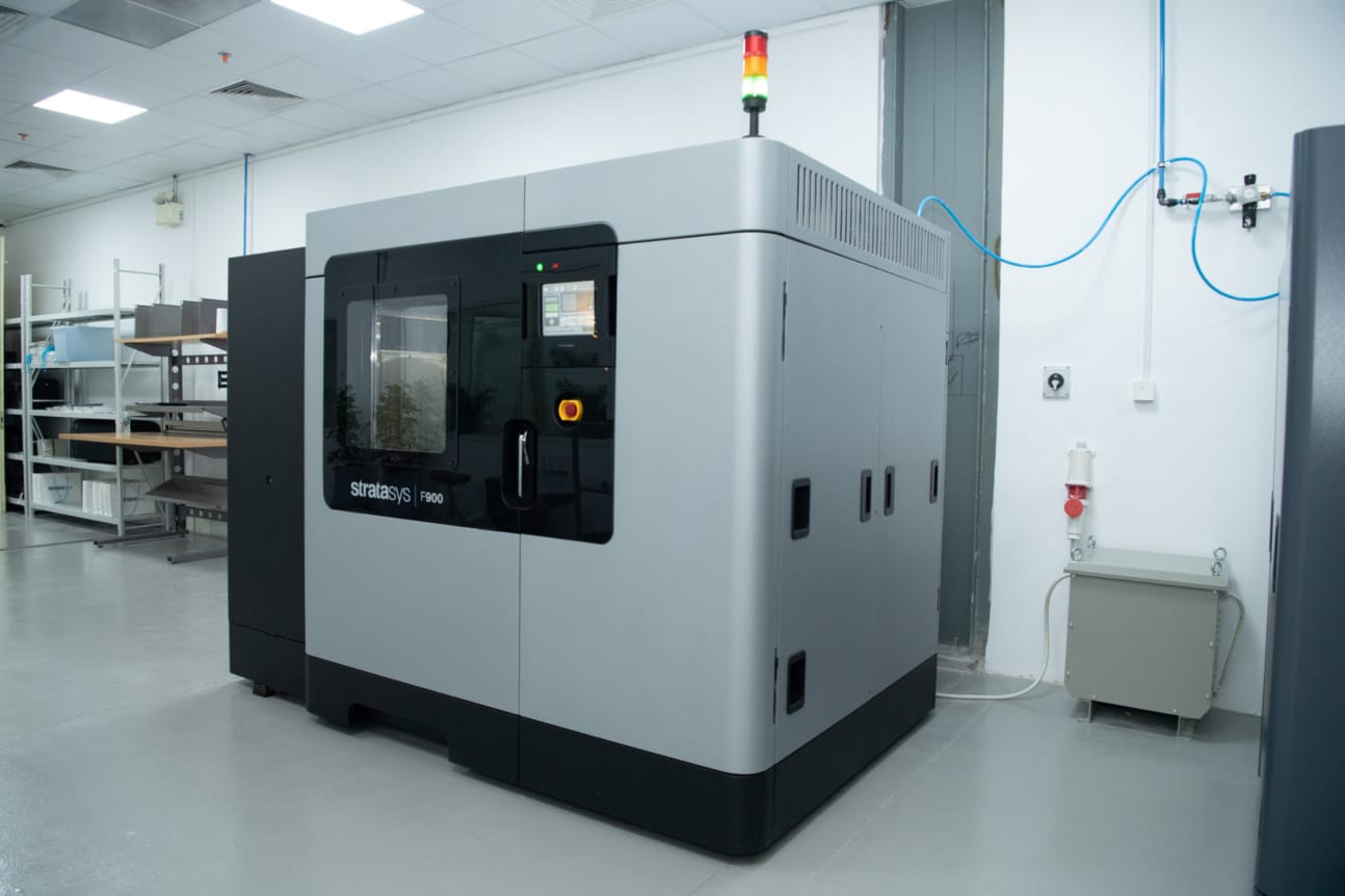 Stratasys F900 production system at Paradigm 3D