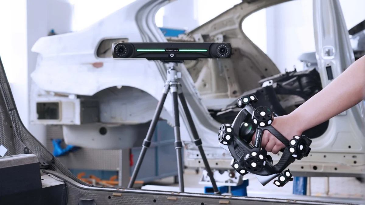 NimbleTrack scanning a vehicle body on a stand